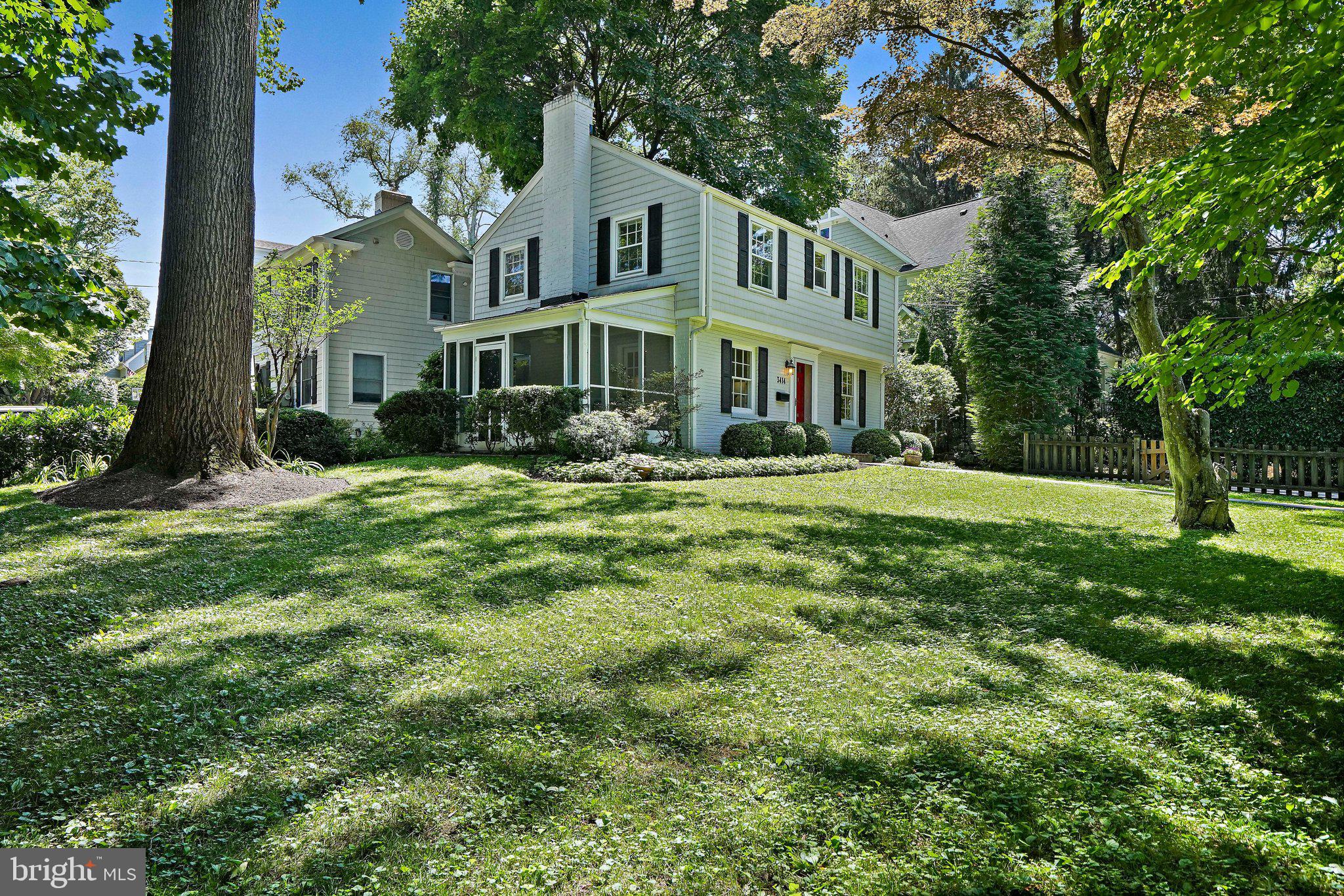 3414 THORNAPPLE STREET