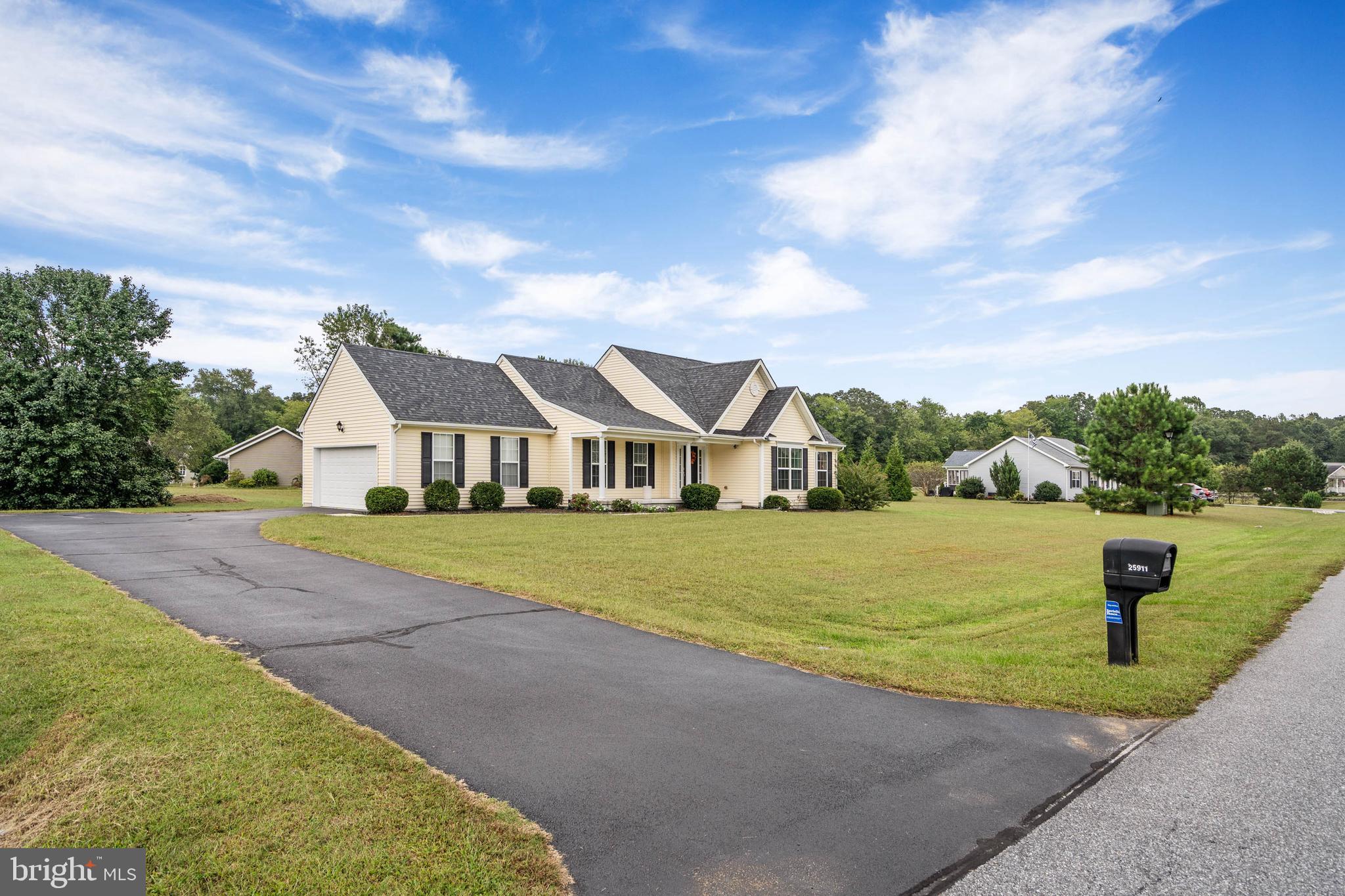 25911 COUNTRY MEADOWS DRIVE