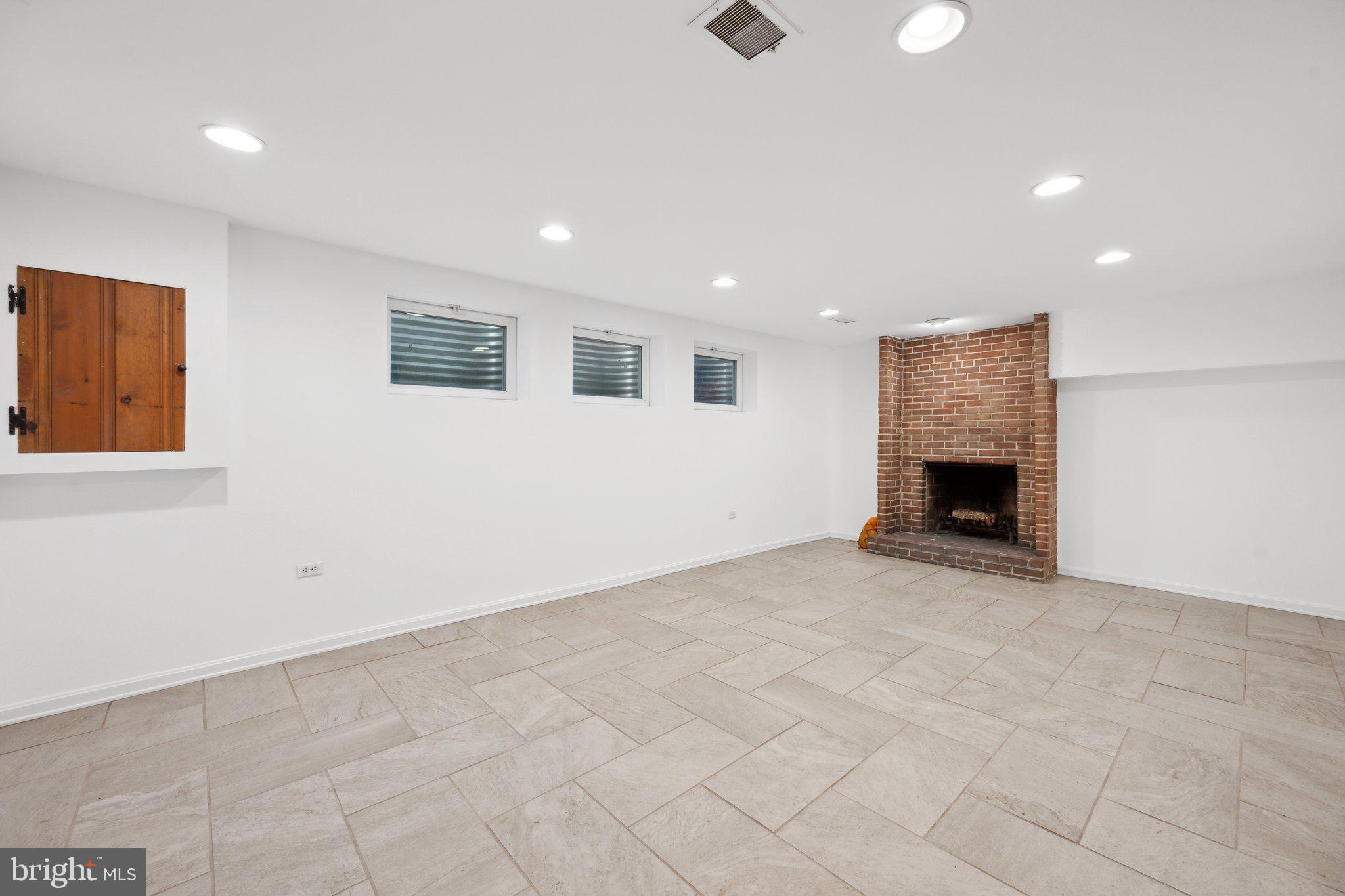 SPRINGFIELD - Residential