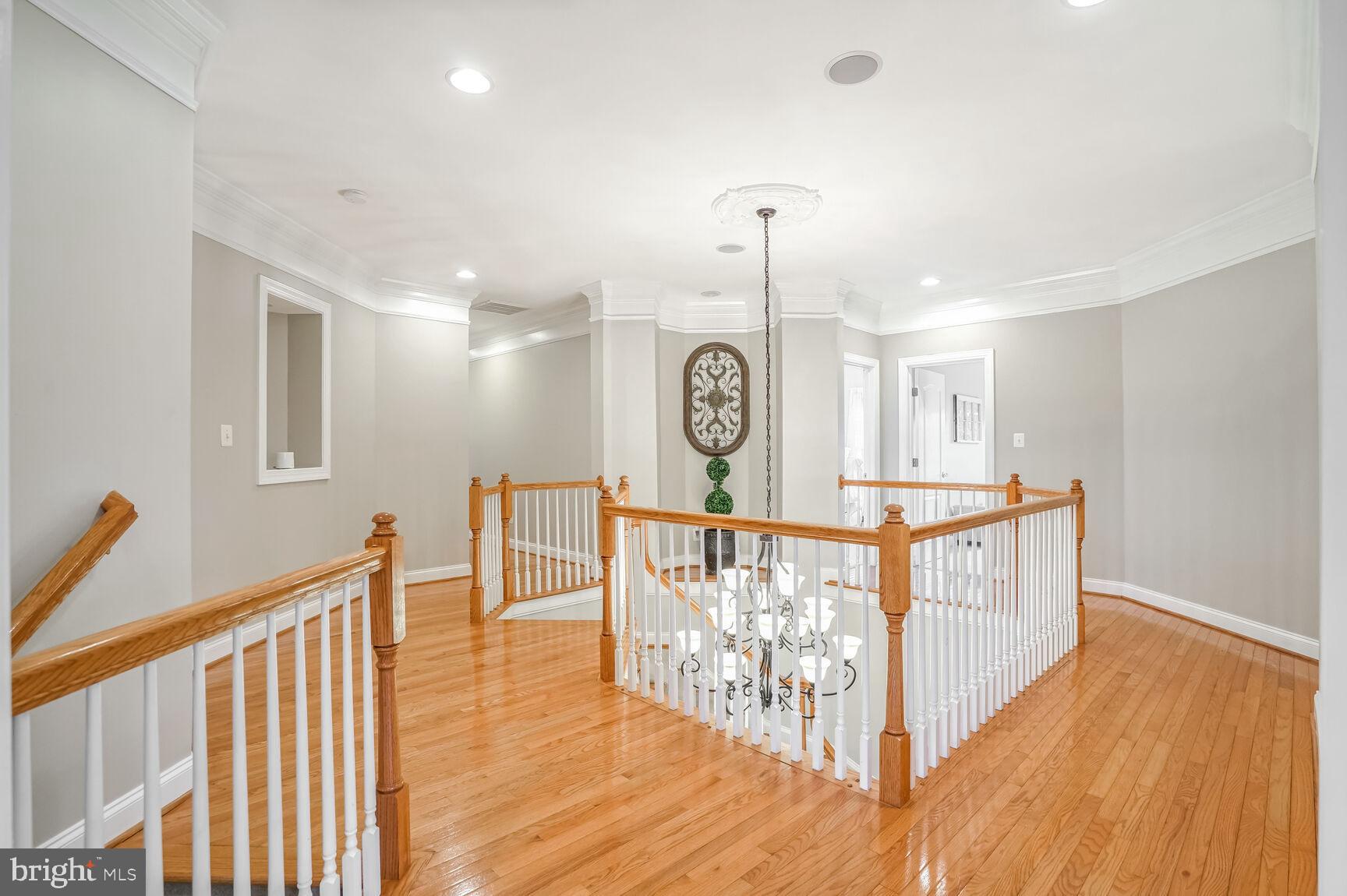 LANSDOWNE ON THE POTOMAC - Residential