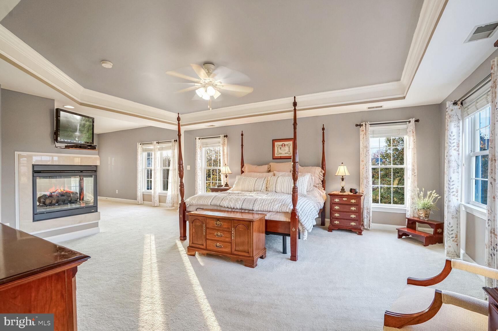 LANSDOWNE ON THE POTOMAC - Residential