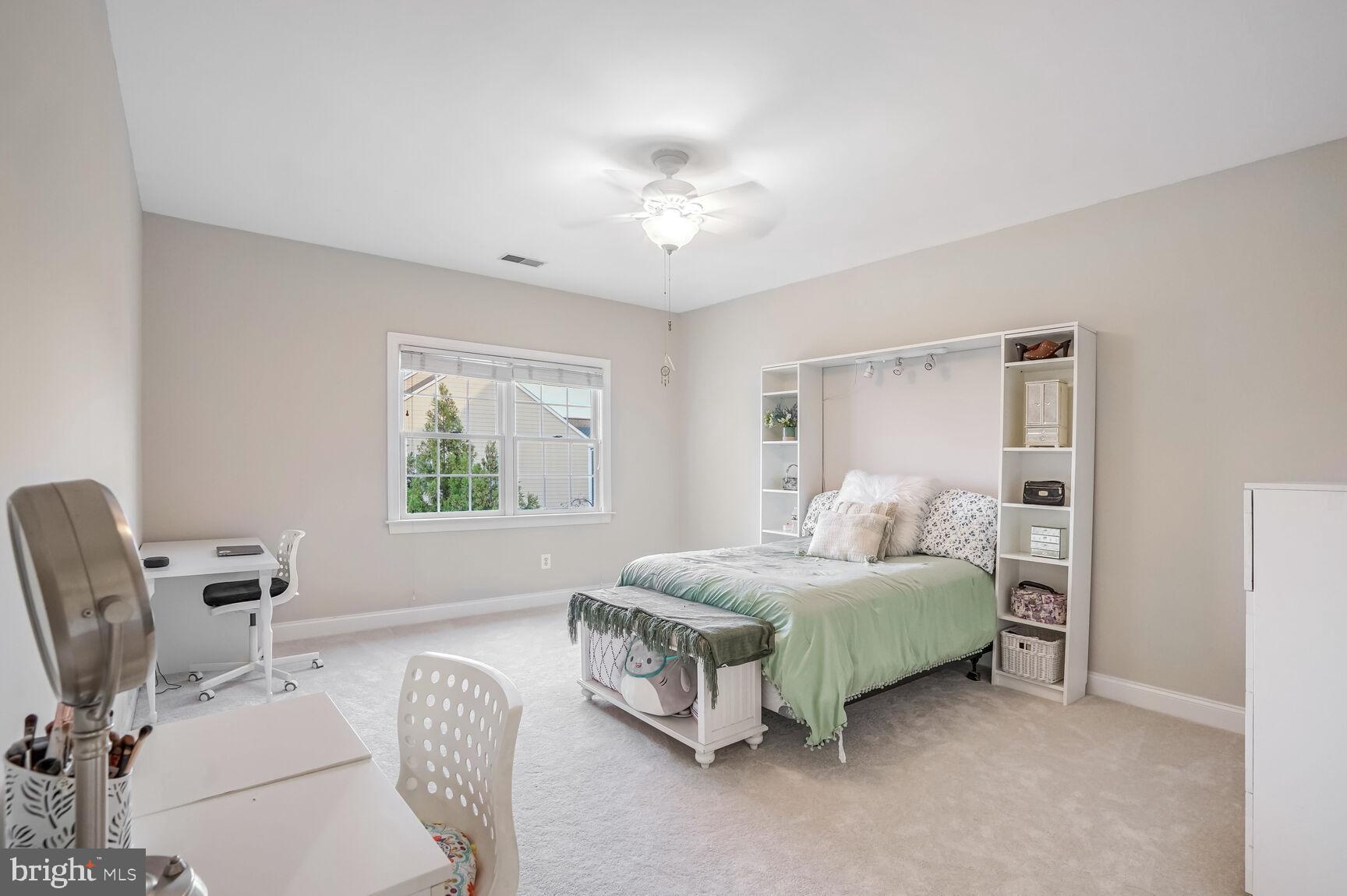 LANSDOWNE ON THE POTOMAC - Residential