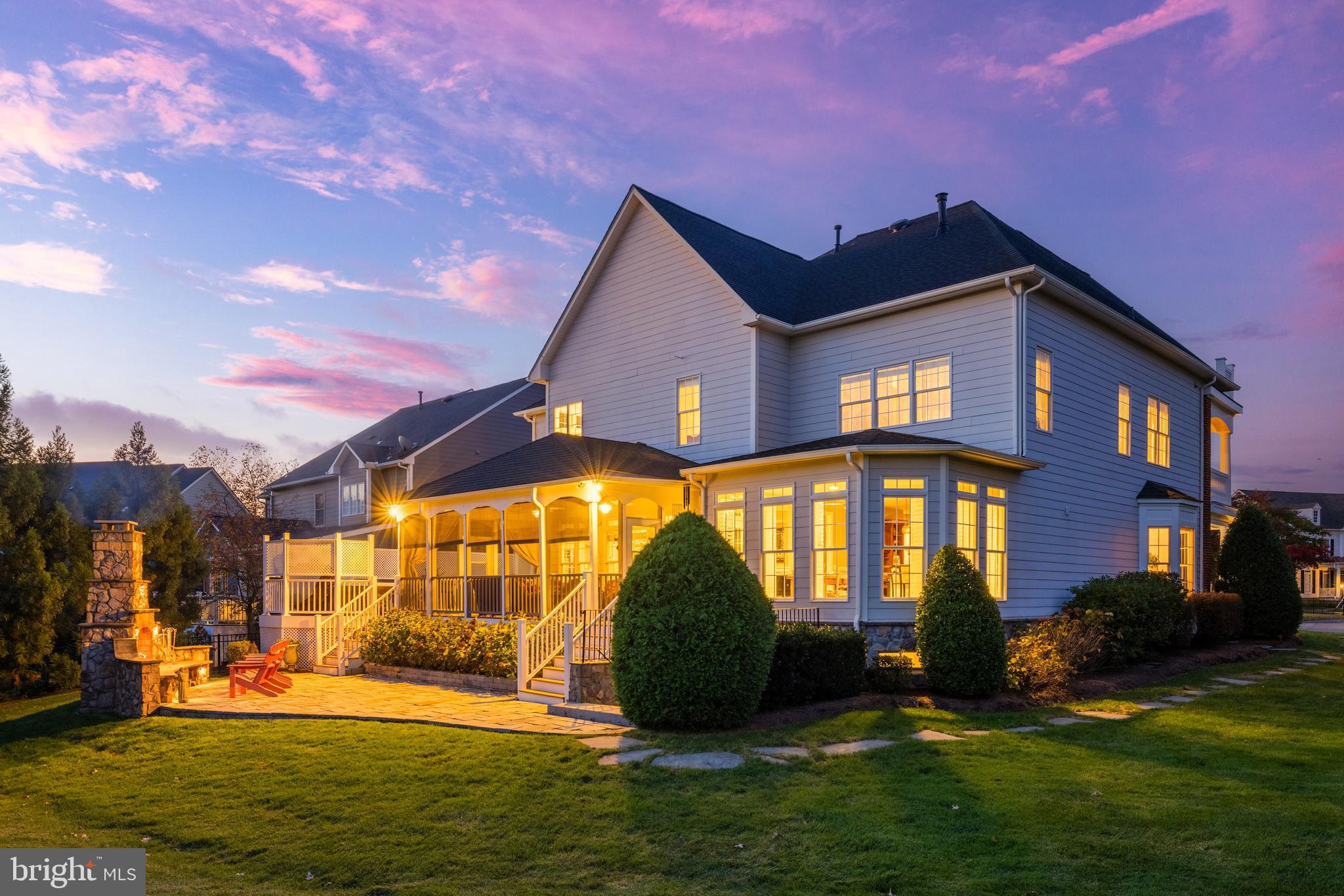 LANSDOWNE ON THE POTOMAC - Residential