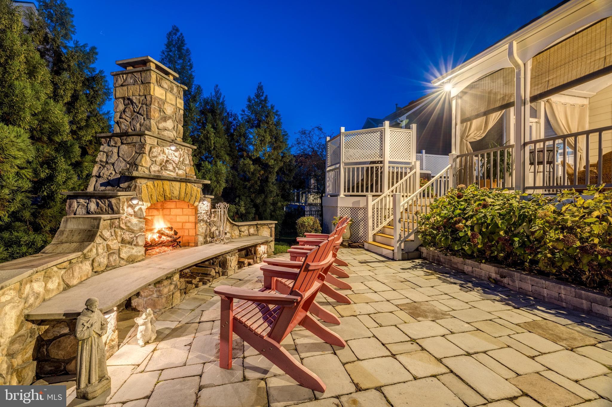 LANSDOWNE ON THE POTOMAC - Residential