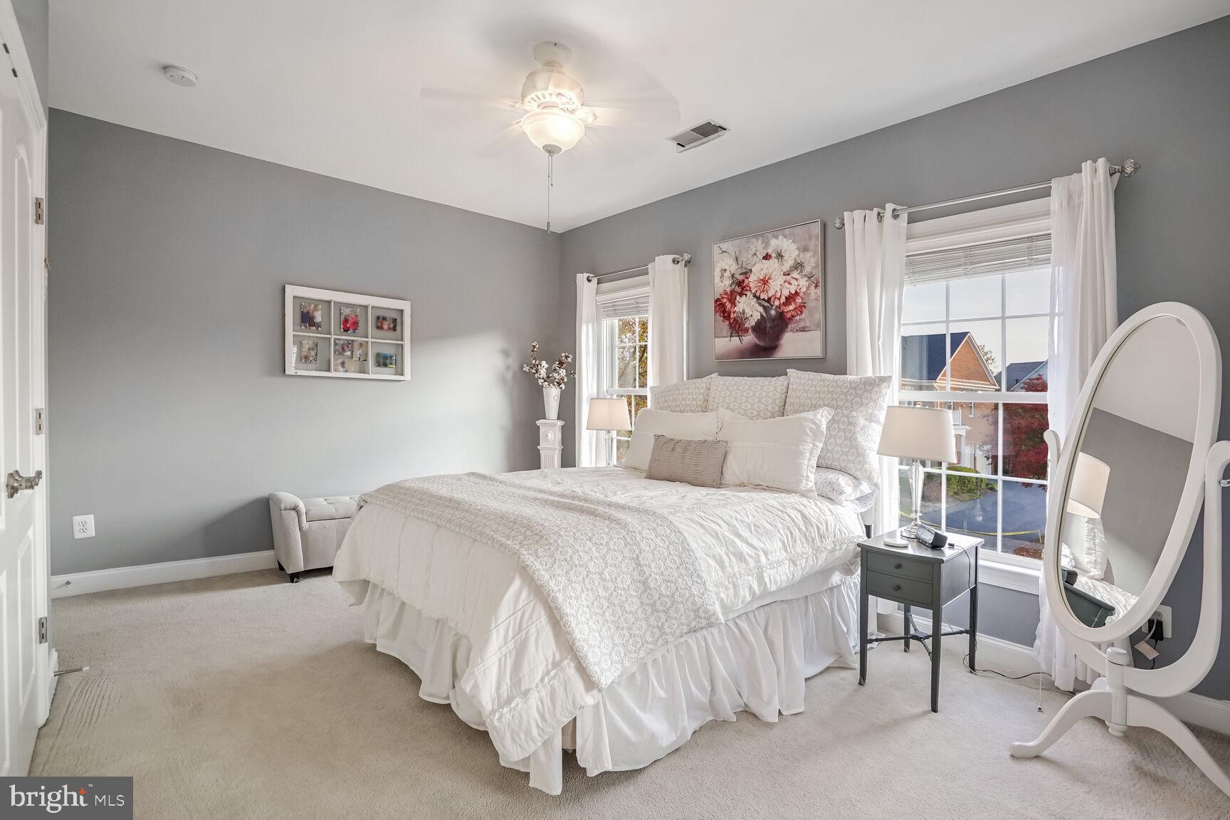 LANSDOWNE ON THE POTOMAC - Residential