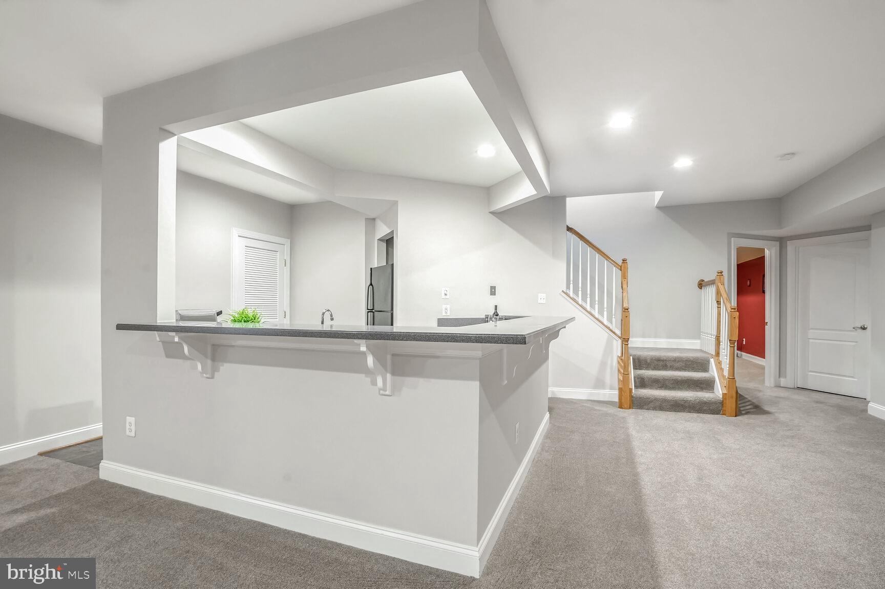 LANSDOWNE ON THE POTOMAC - Residential