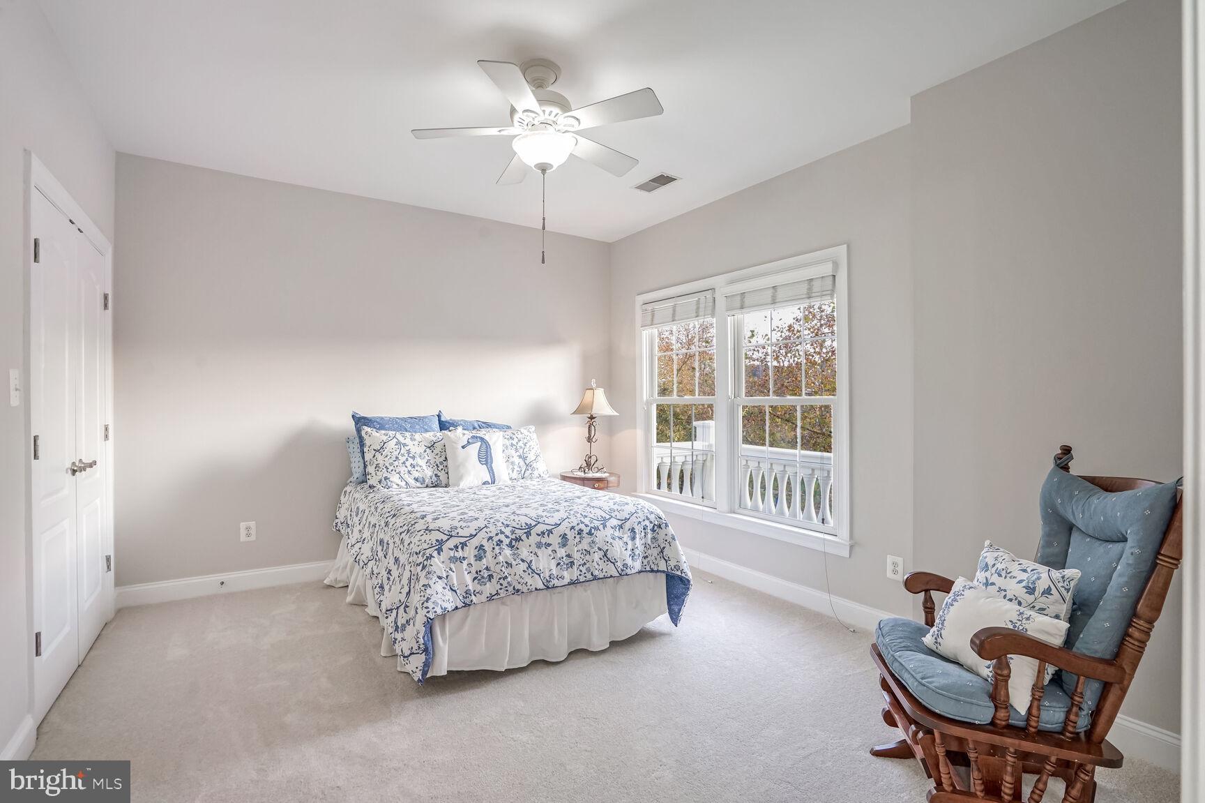 LANSDOWNE ON THE POTOMAC - Residential