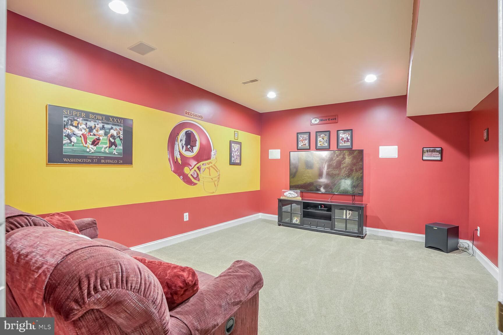 LANSDOWNE ON THE POTOMAC - Residential