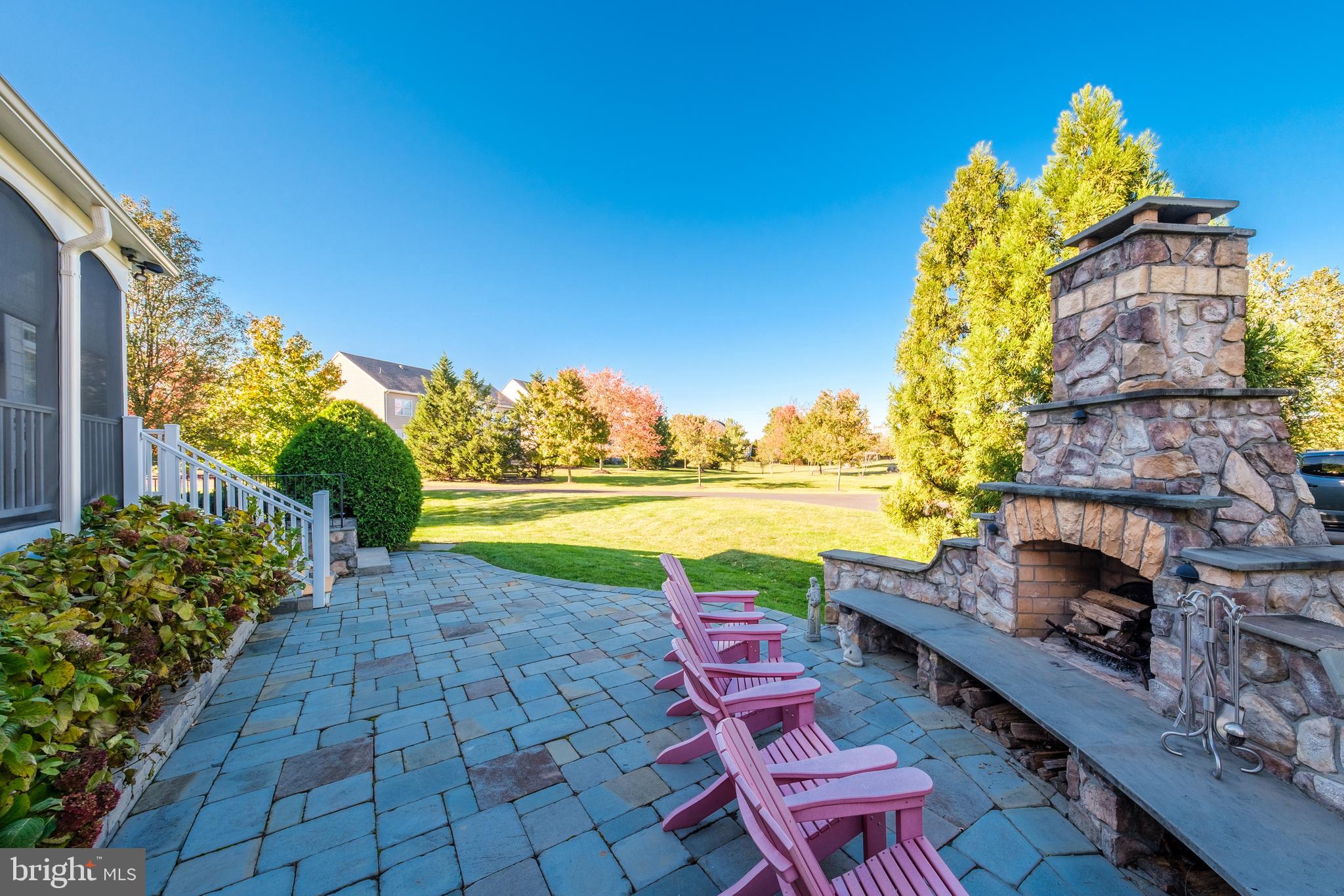 LANSDOWNE ON THE POTOMAC - Residential