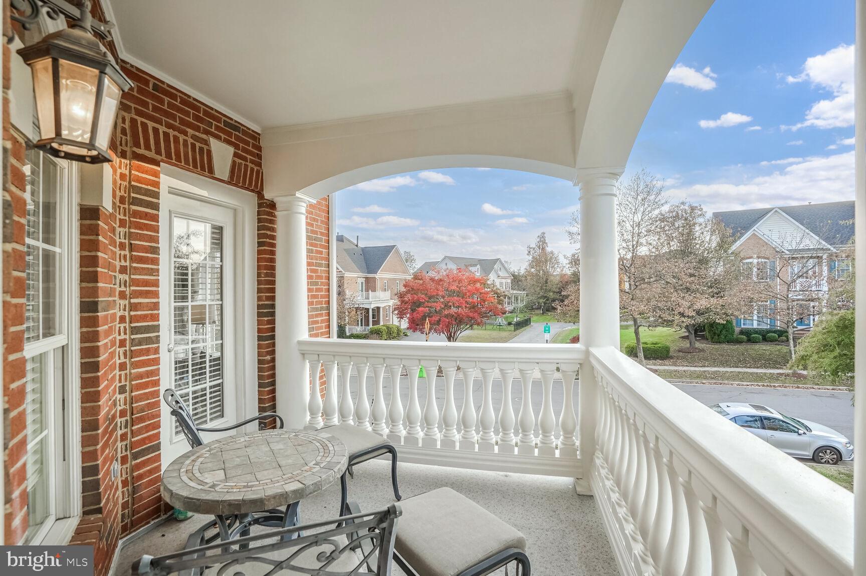 LANSDOWNE ON THE POTOMAC - Residential