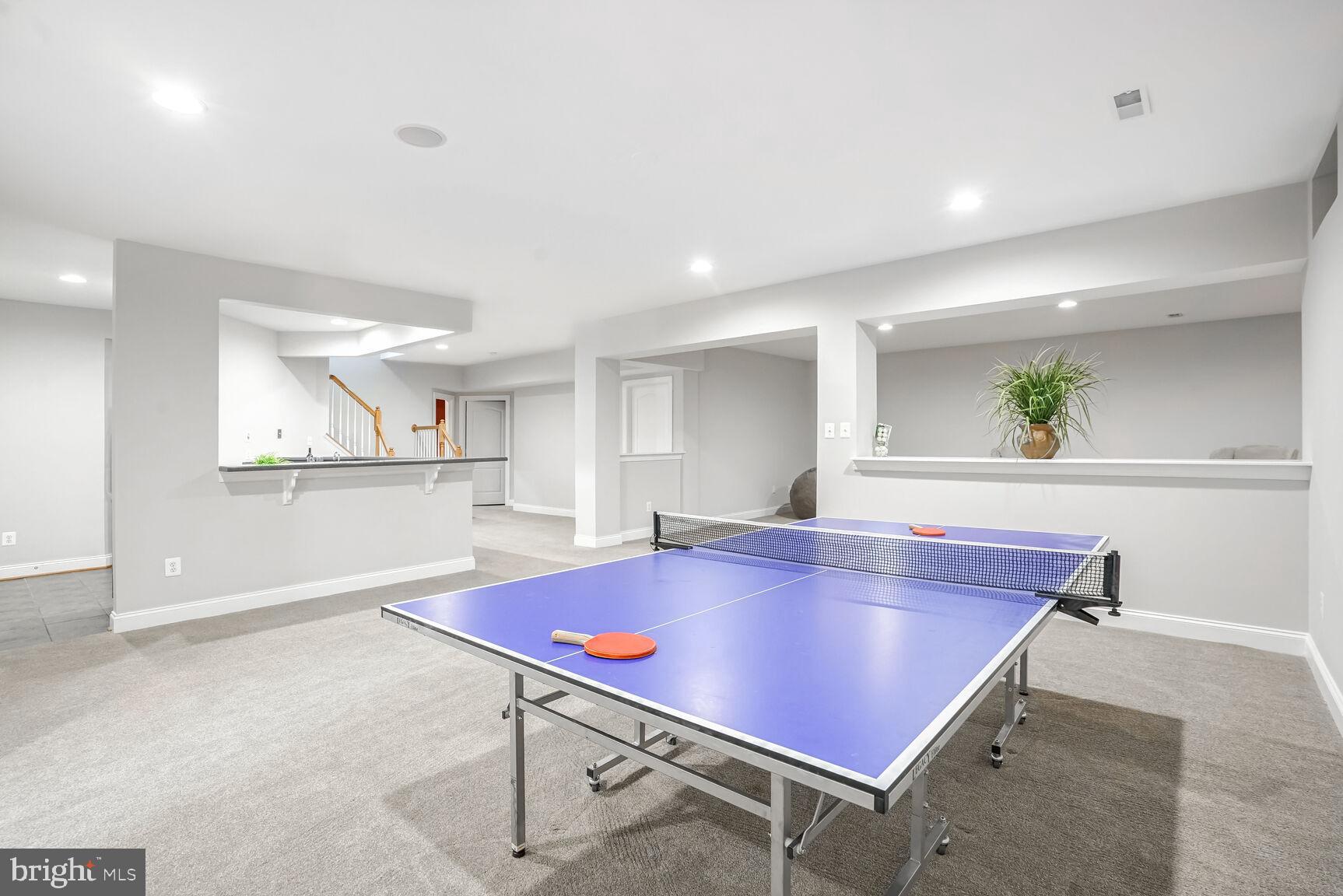 LANSDOWNE ON THE POTOMAC - Residential