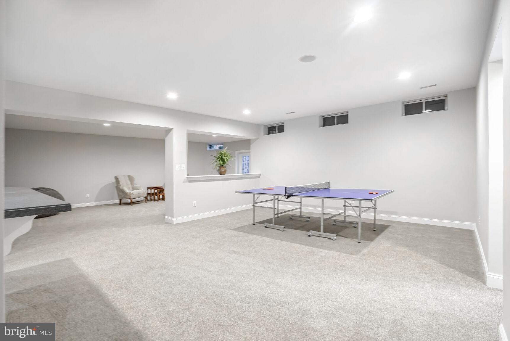 LANSDOWNE ON THE POTOMAC - Residential