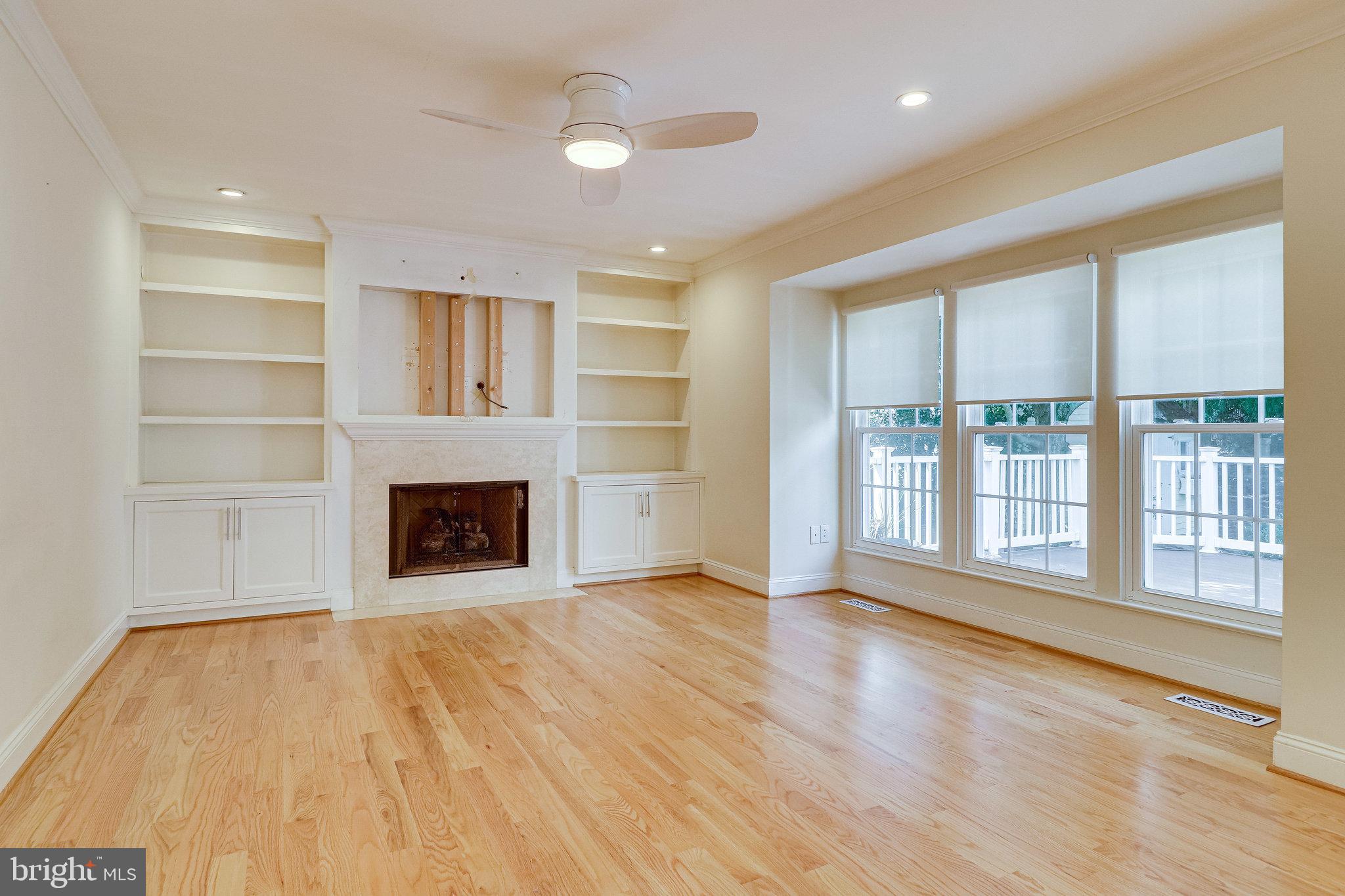 VILLAGES AT HUNTINGTON - Residential Lease