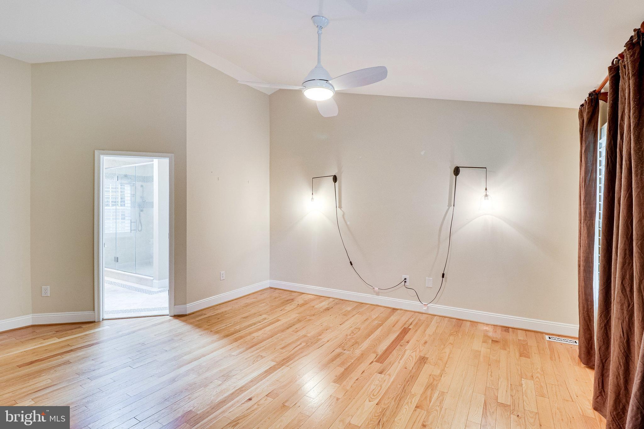 VILLAGES AT HUNTINGTON - Residential Lease