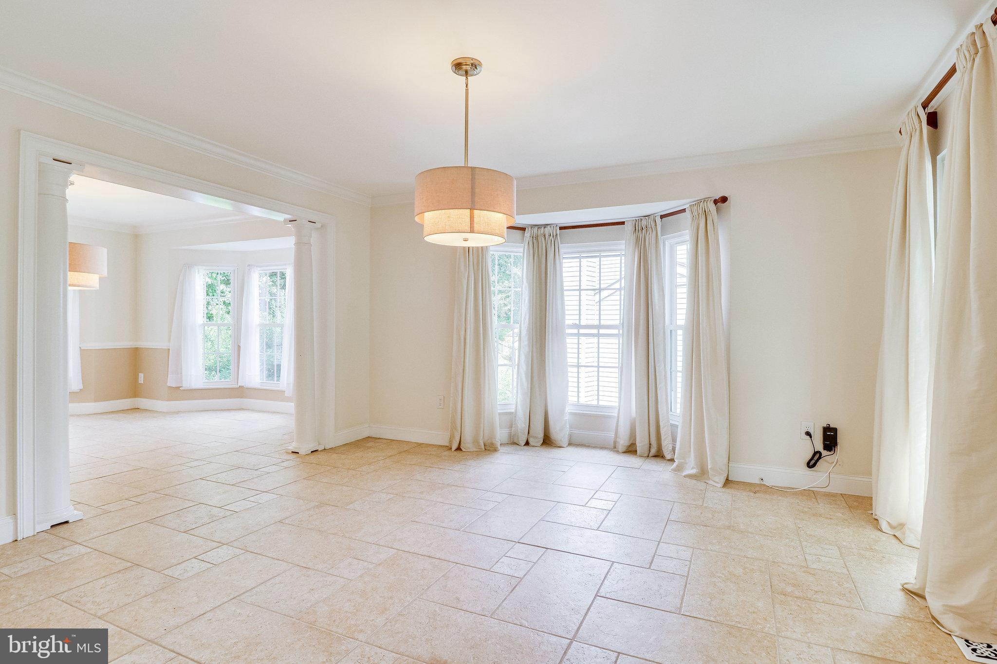 VILLAGES AT HUNTINGTON - Residential Lease