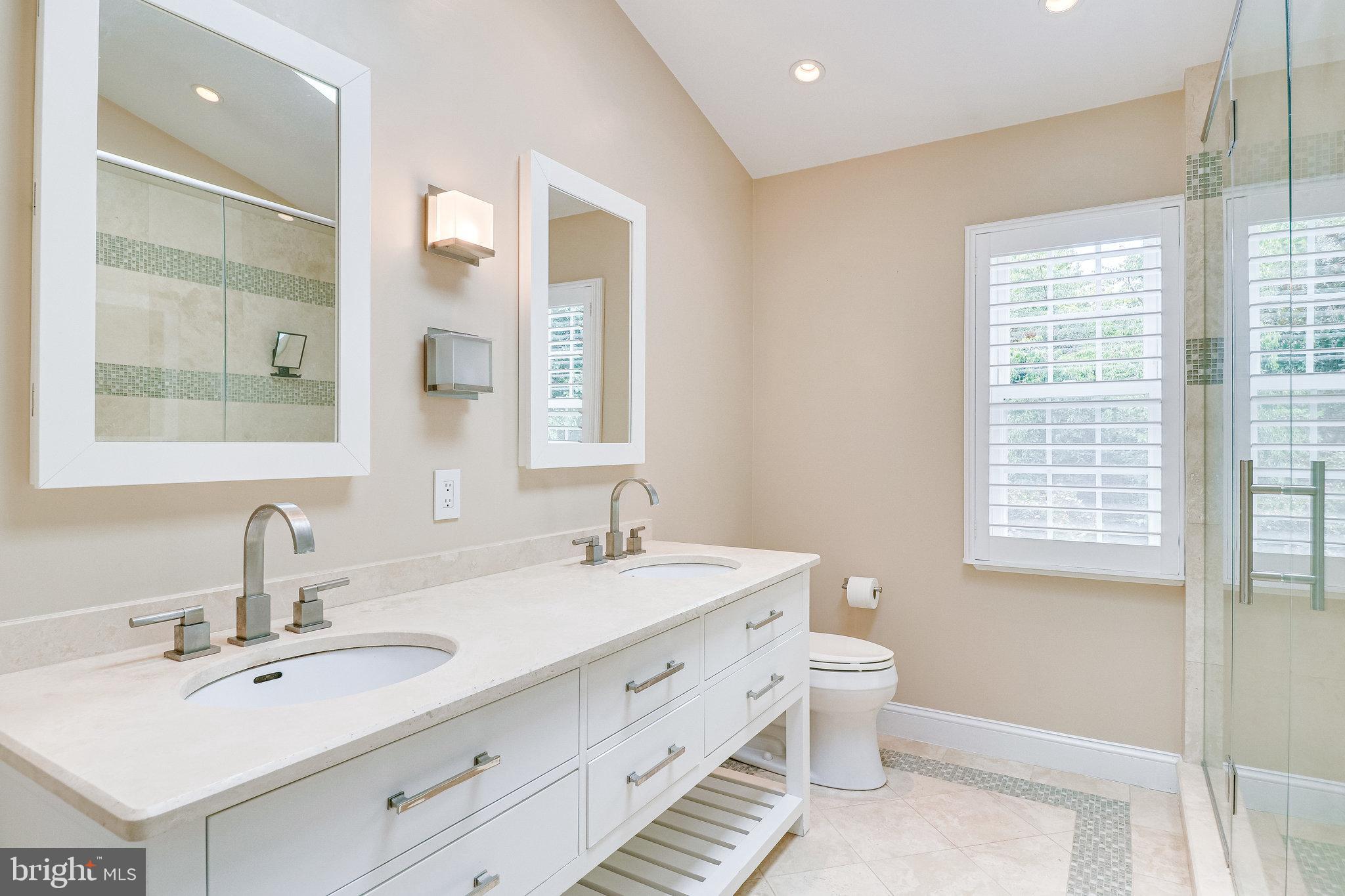 VILLAGES AT HUNTINGTON - Residential Lease