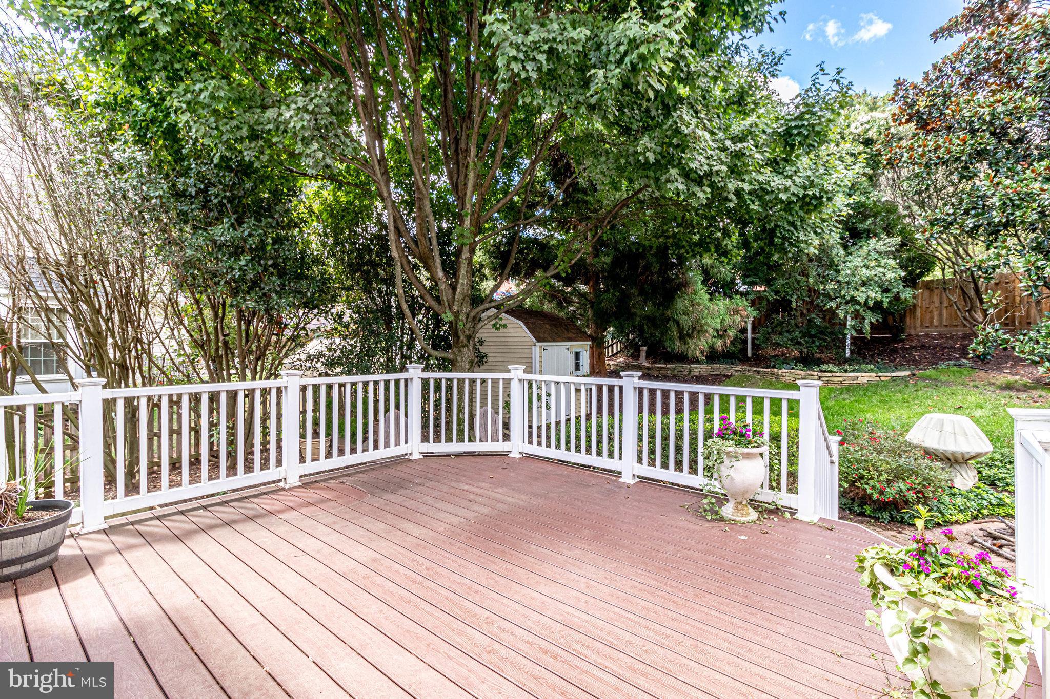 VILLAGES AT HUNTINGTON - Residential Lease