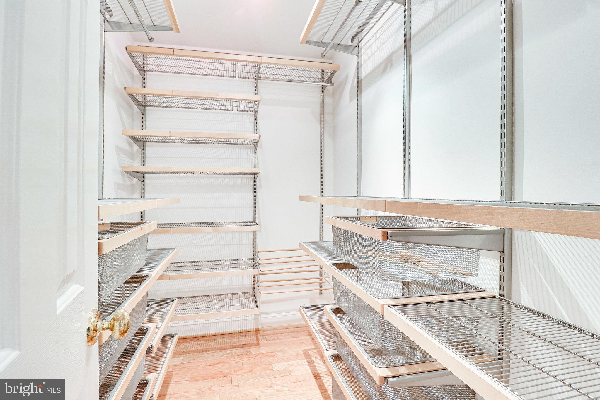 VILLAGES AT HUNTINGTON - Residential Lease