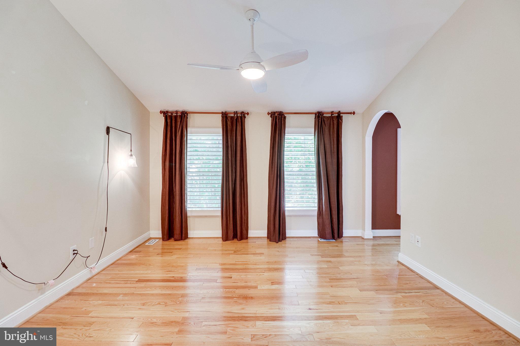 VILLAGES AT HUNTINGTON - Residential Lease