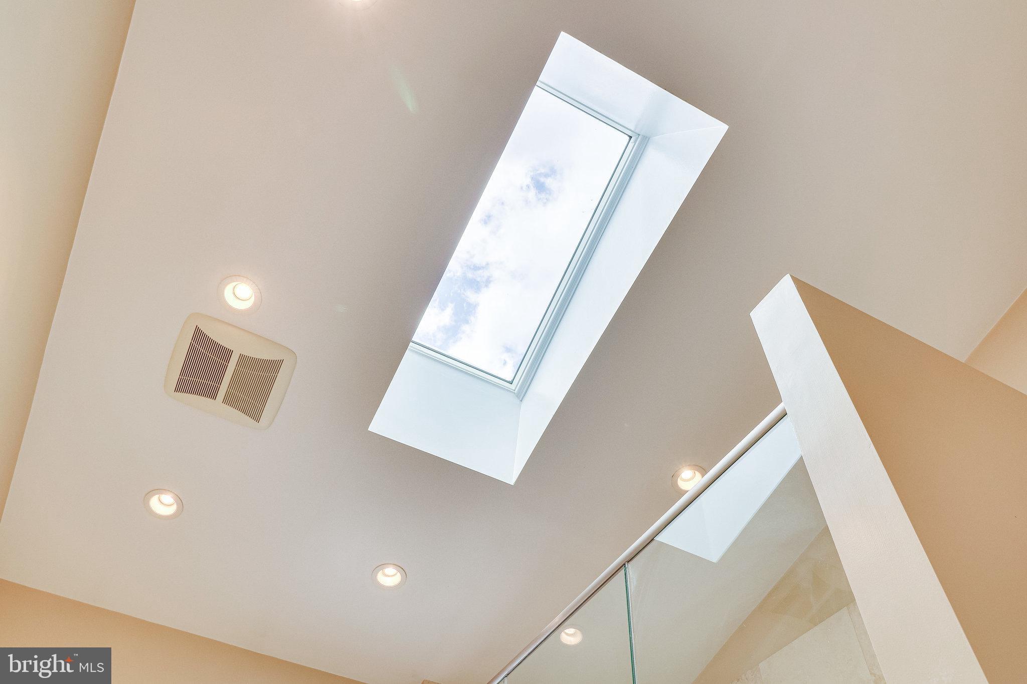 VILLAGES AT HUNTINGTON - Residential Lease