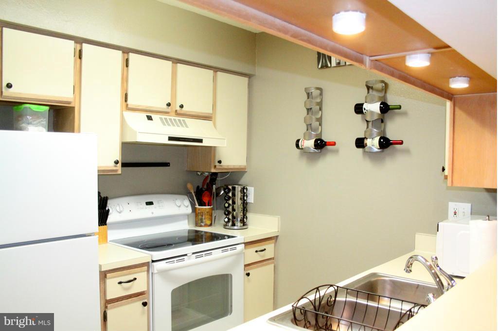 POINTE AT PARK CENTER - Residential