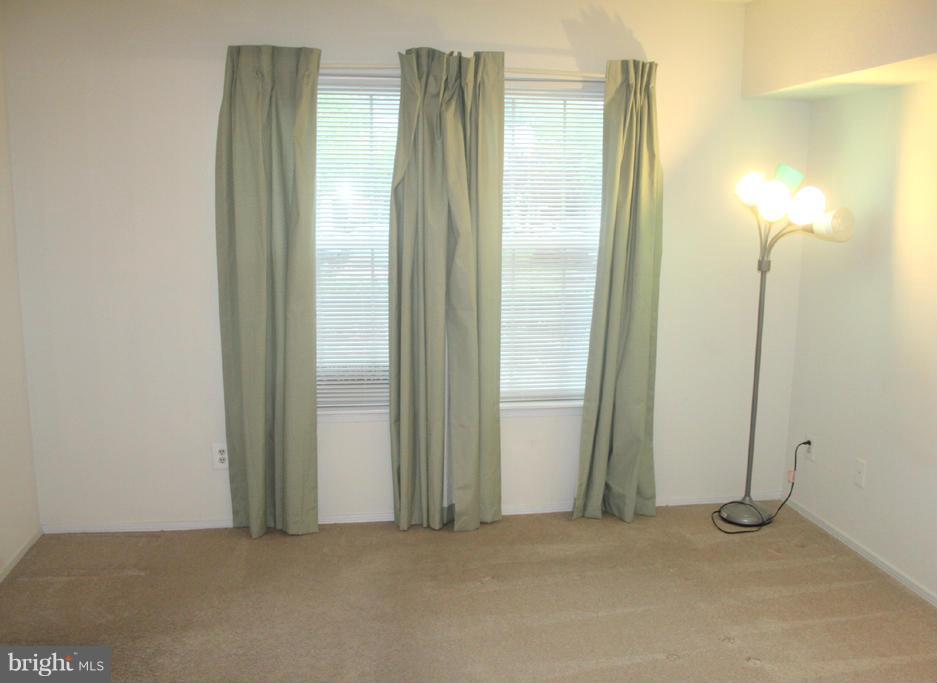 POINTE AT PARK CENTER - Residential