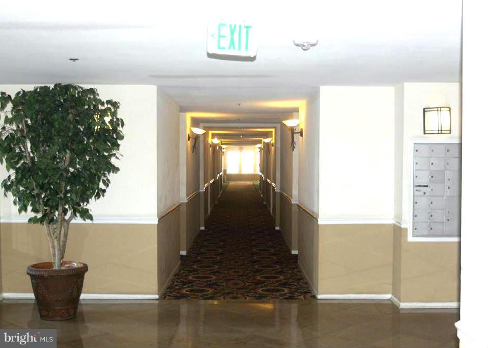 POINTE AT PARK CENTER - Residential