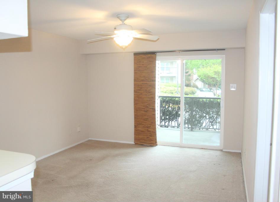 POINTE AT PARK CENTER - Residential