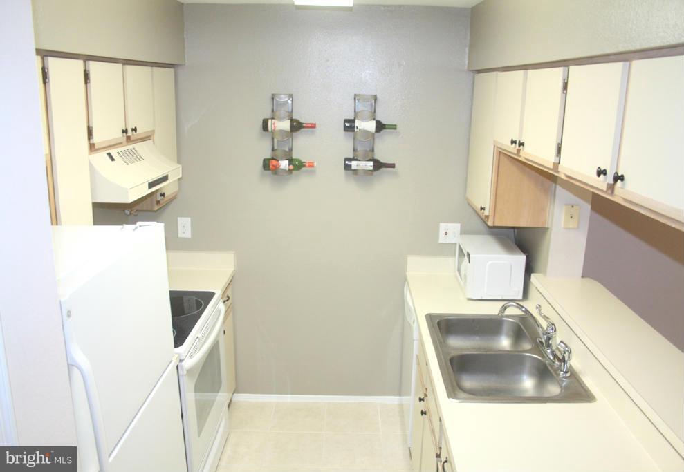 POINTE AT PARK CENTER - Residential