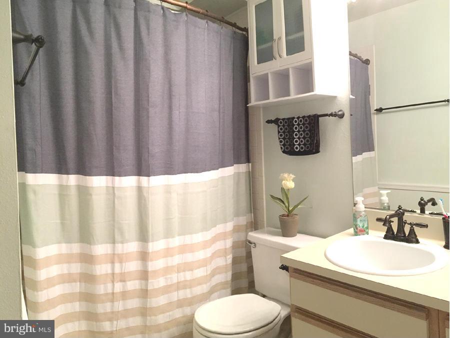 POINTE AT PARK CENTER - Residential