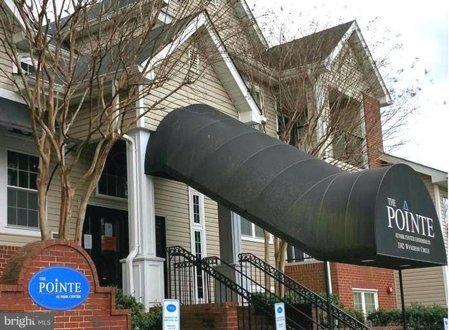 Priced to Sell! Deeded Garage Space, Outdoor Pool/Hot Tub, 2016 HVAC & HW Heater, 2012 Windows & Sliding Glass Door, 1 BR/1 BA, HOA Includes Water, Trash Chute,  Renov. Fitness Cnt. w/Sauna, Shuttle to METRO, Gated Comm, Lit Paths, Volleyball, Car Wash/Vac, Lawn &  Maint, Pet Friendly,Access/Secure Bldg w/Direct Elevator to Gar Space! Only mins to DC, Old Town & Shirlington, LOCATION at it's BEST!