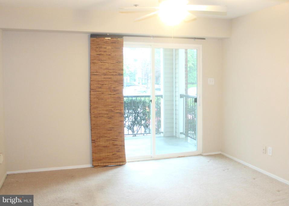 POINTE AT PARK CENTER - Residential