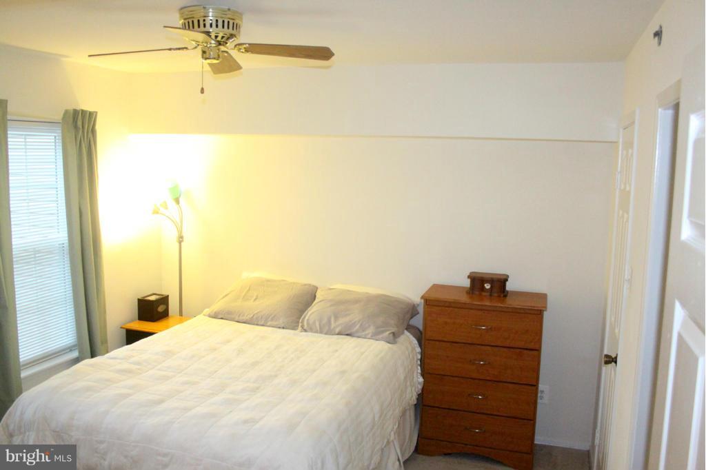 POINTE AT PARK CENTER - Residential