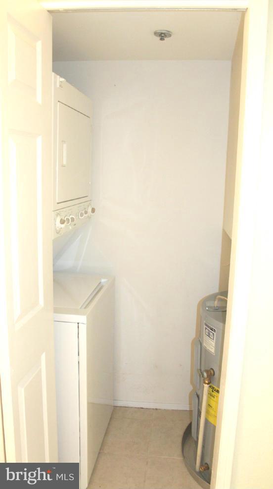 POINTE AT PARK CENTER - Residential