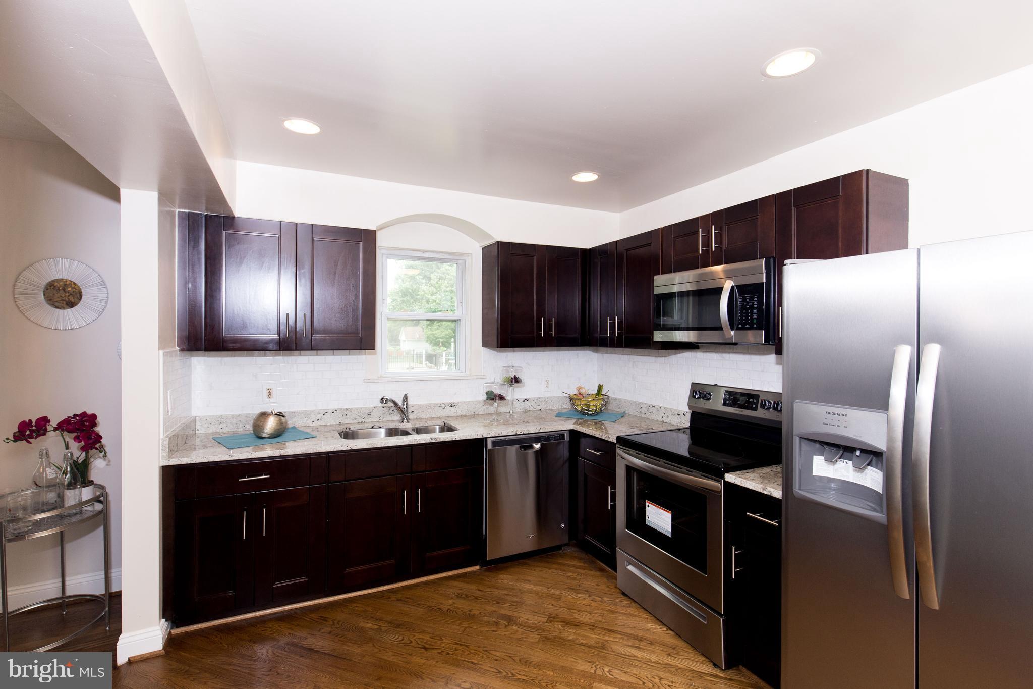 SIMMONS RIDGE - Residential