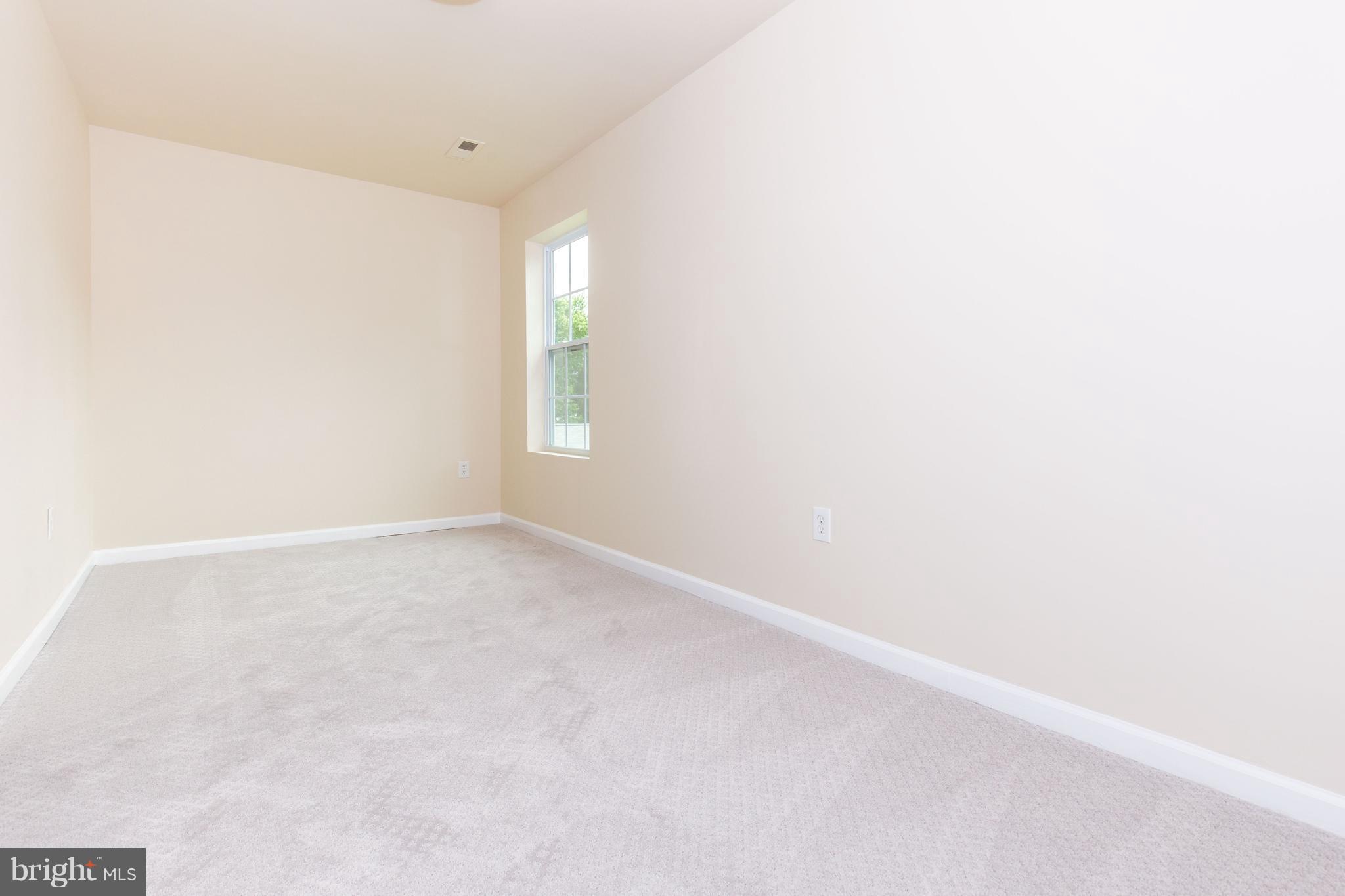 SIMMONS RIDGE - Residential