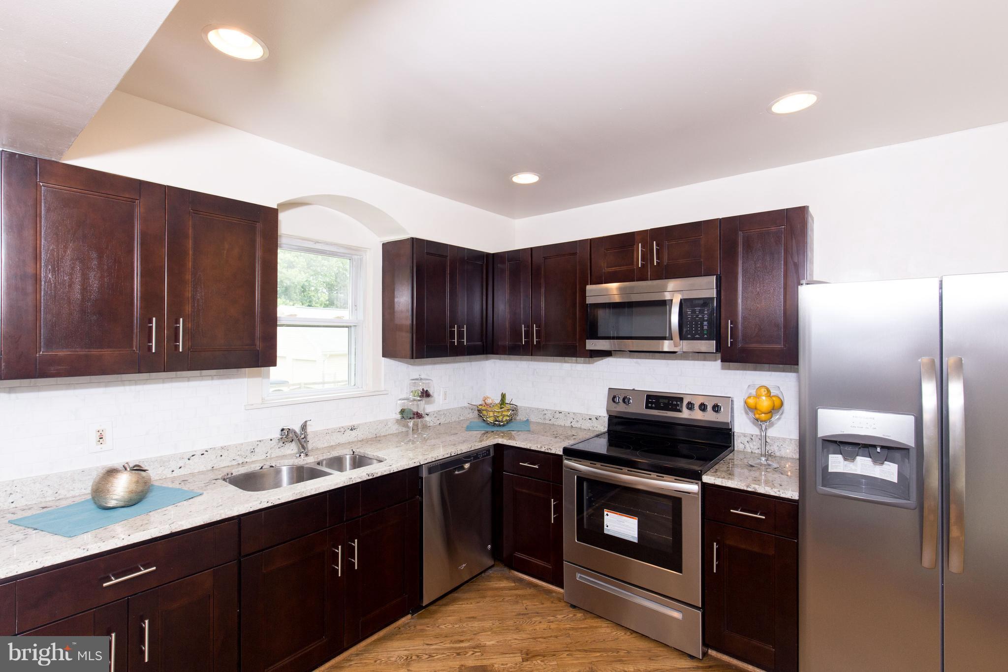 SIMMONS RIDGE - Residential