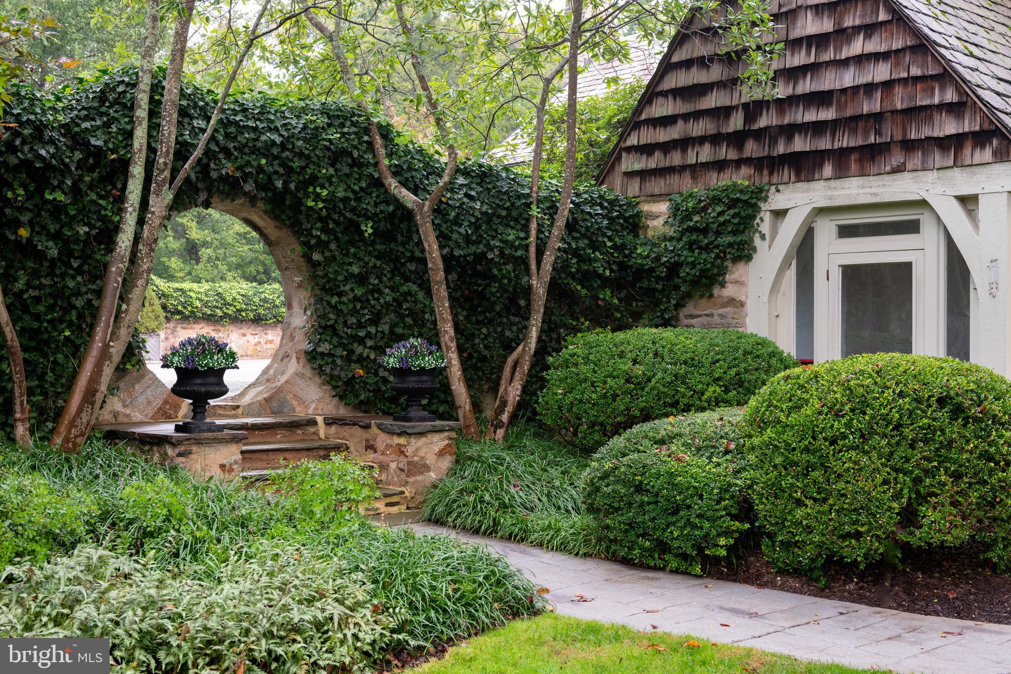 WORTHINGTON VALLEY - Residential