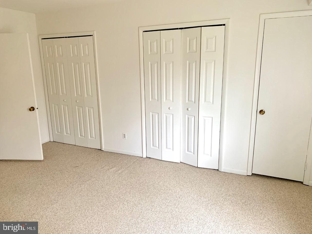 LYNDHURST CONDOS - Residential Lease