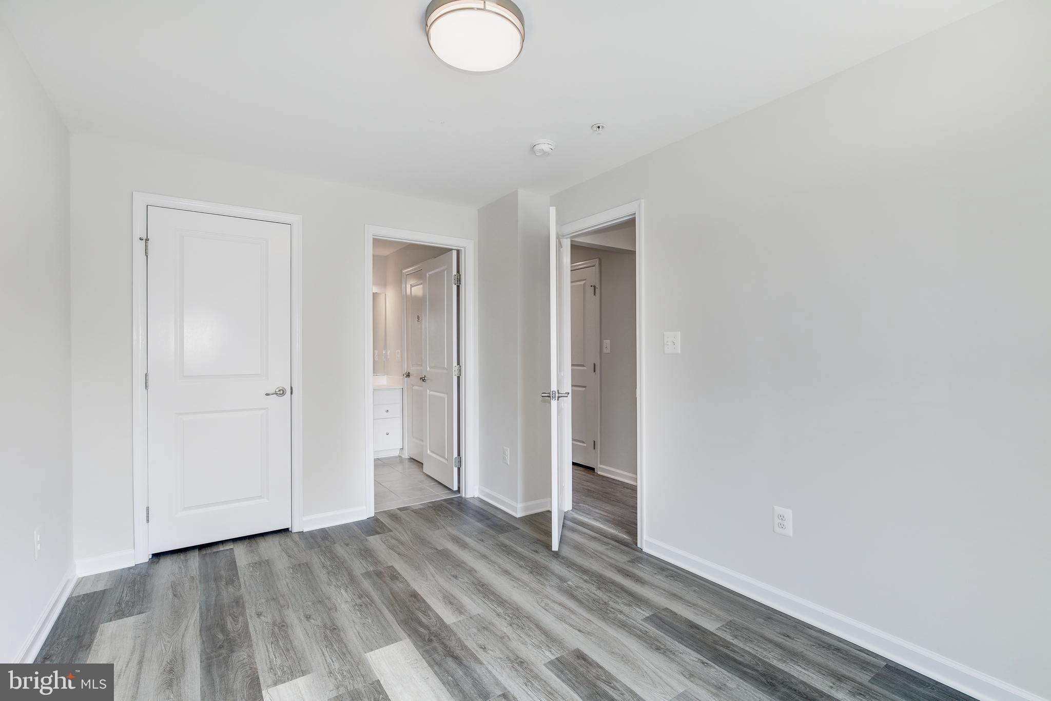 GREENBELT STATION - Residential