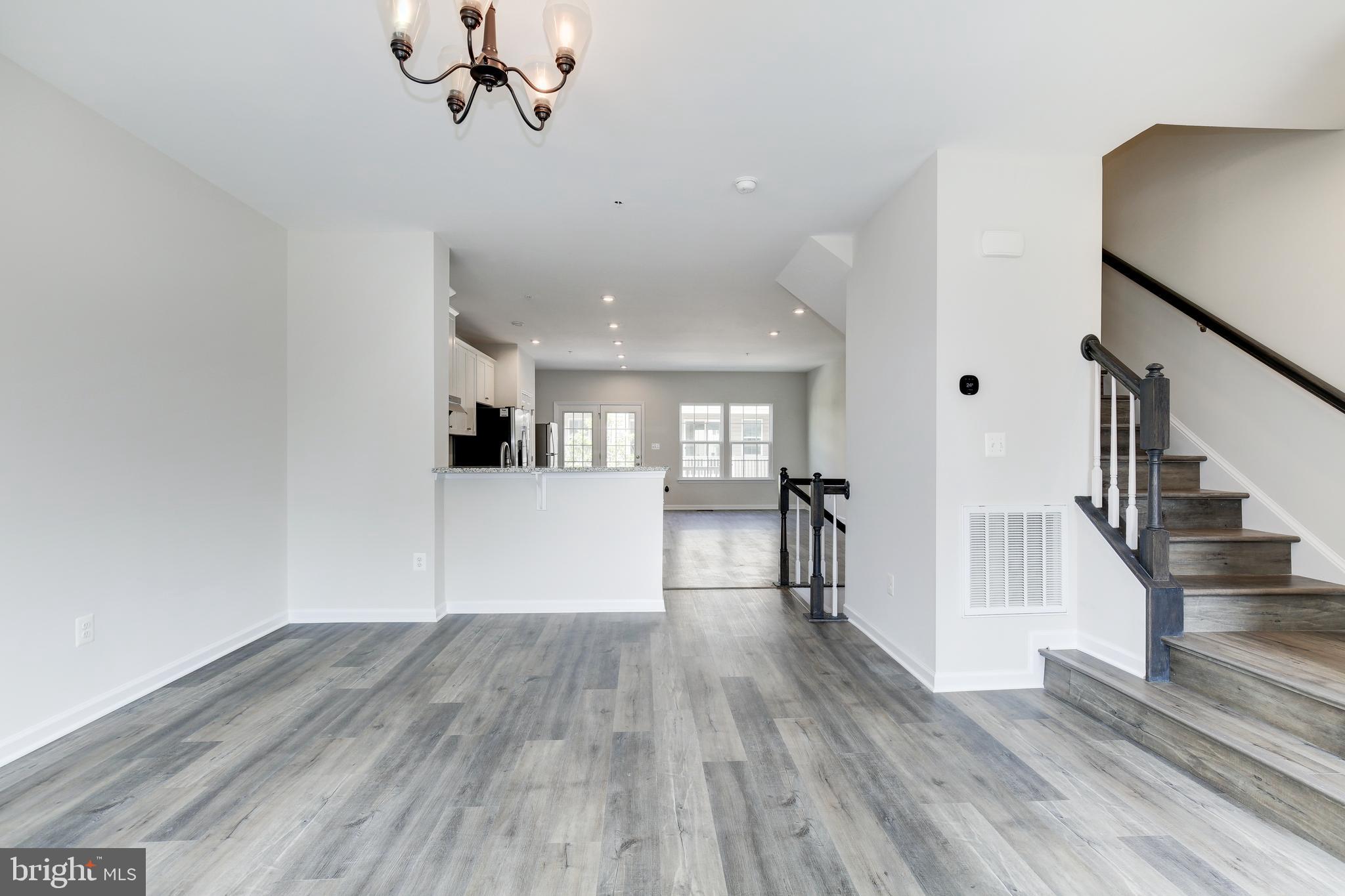 GREENBELT STATION - Residential