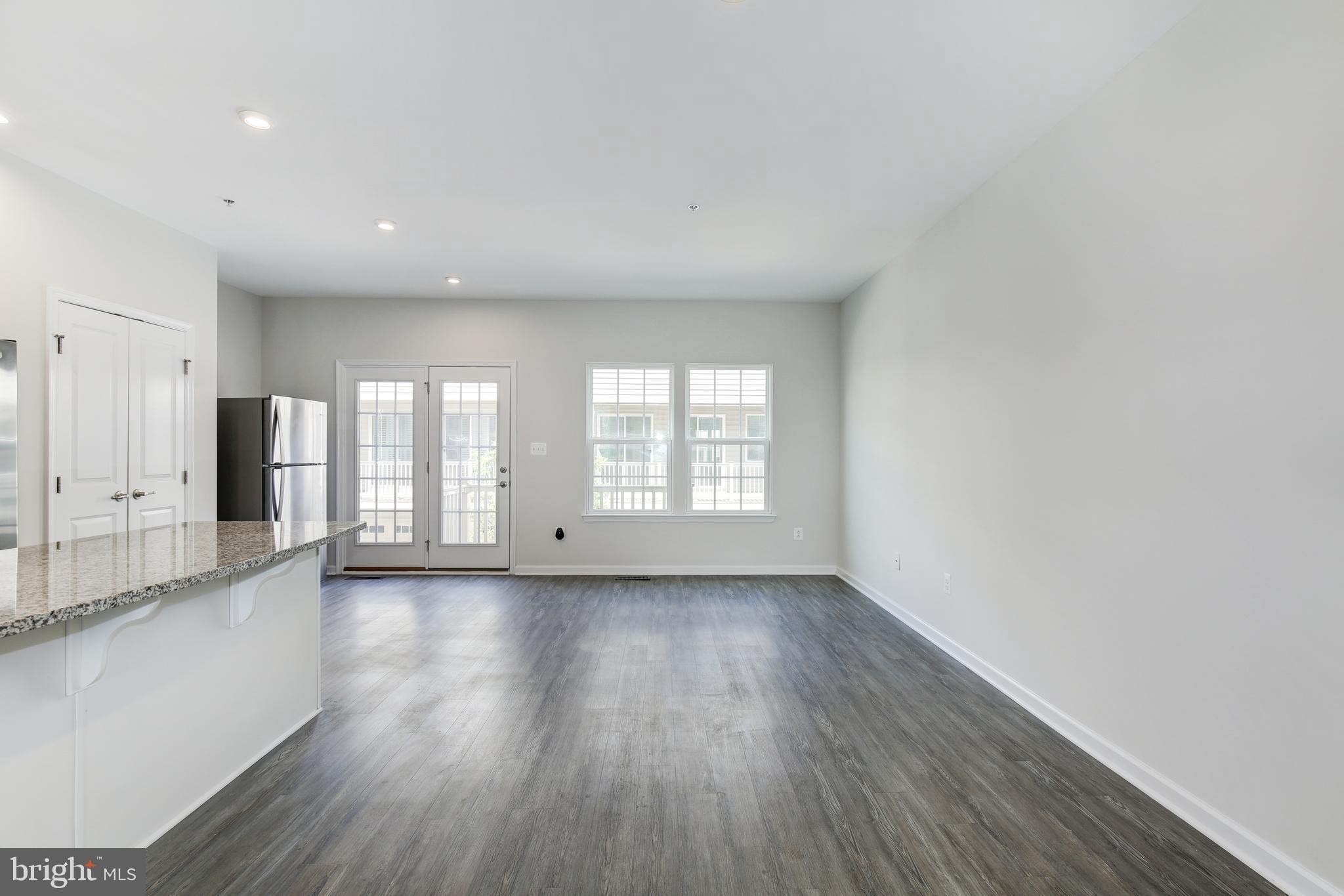 GREENBELT STATION - Residential