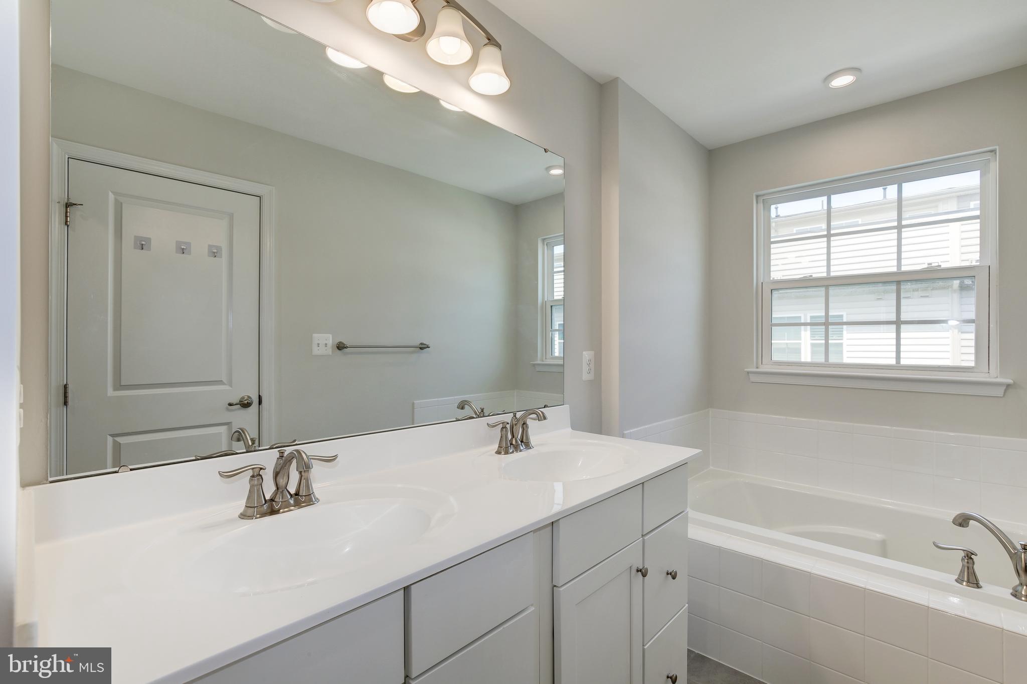 GREENBELT STATION - Residential