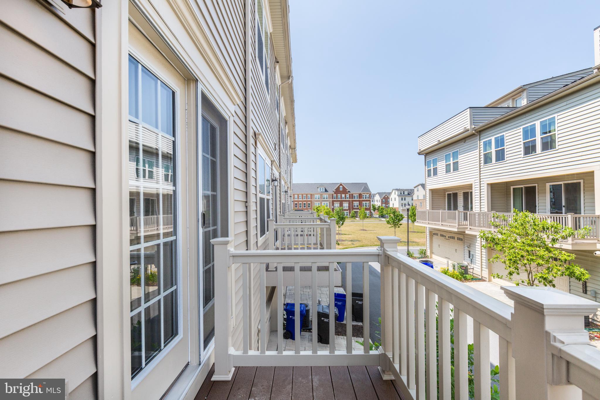 GREENBELT STATION - Residential