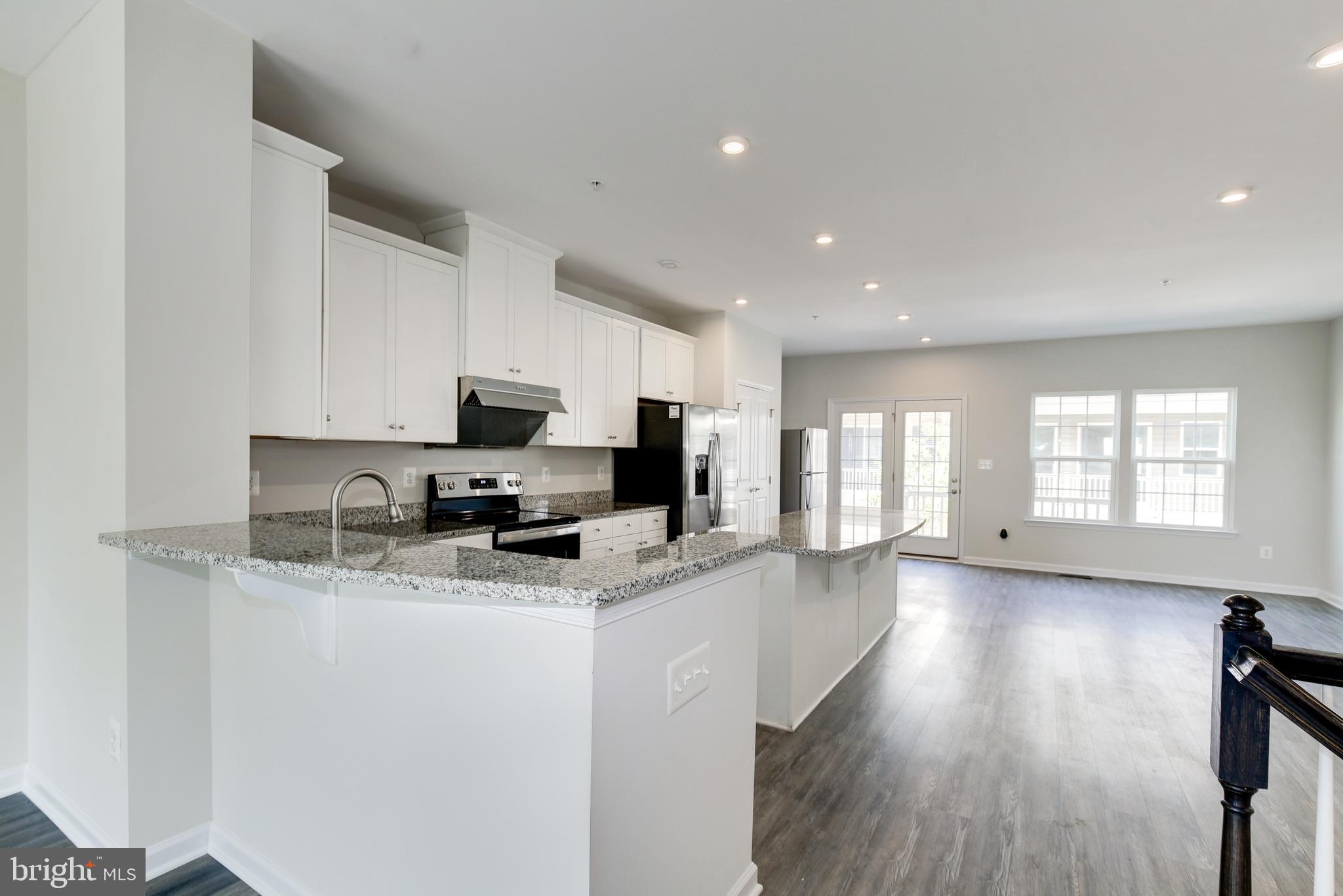 GREENBELT STATION - Residential