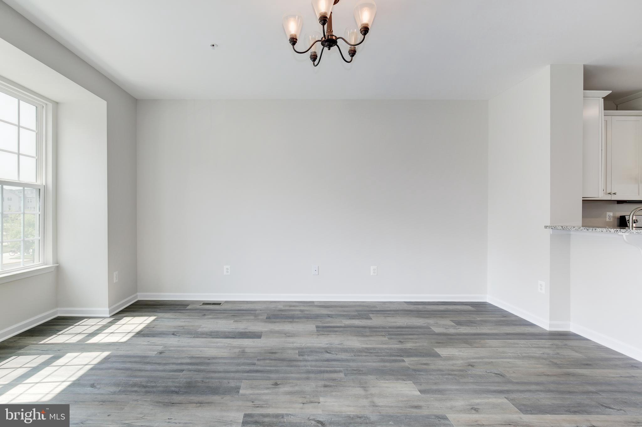 GREENBELT STATION - Residential