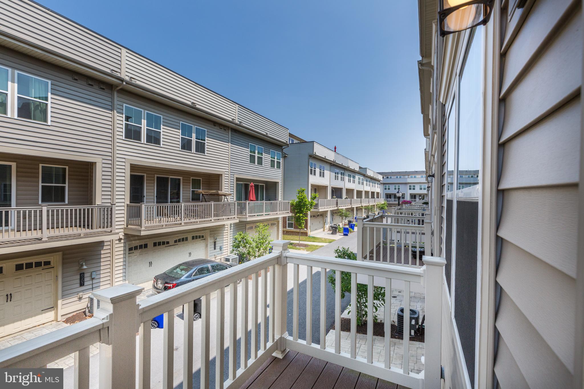 GREENBELT STATION - Residential