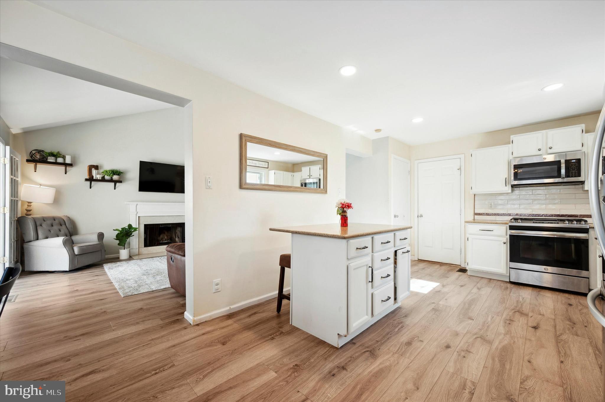 MERCER VIL - Residential