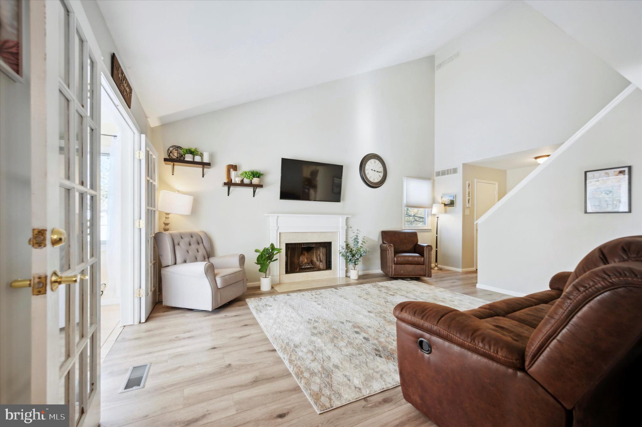 MERCER VIL - Residential