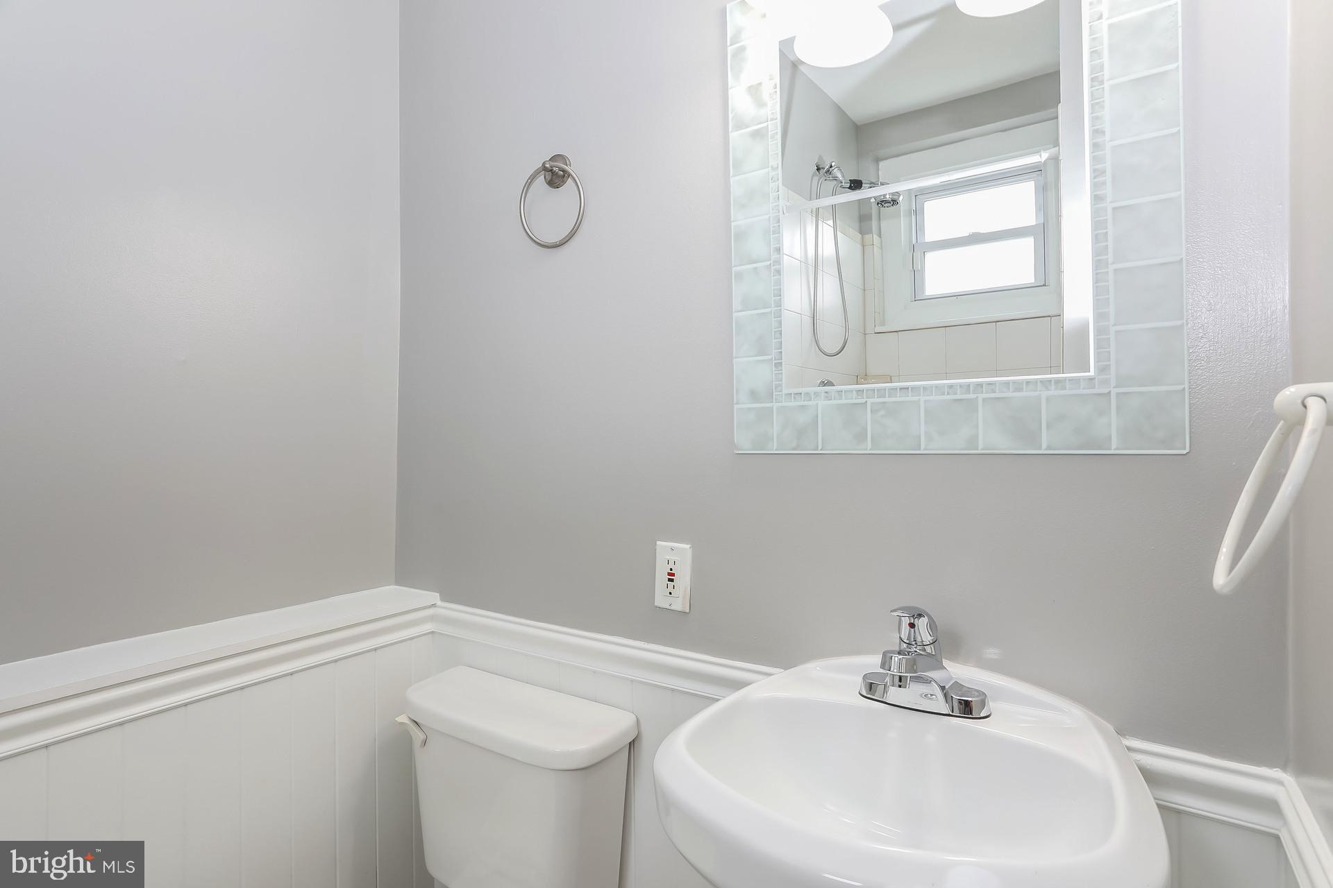LOCUST POINT - Residential